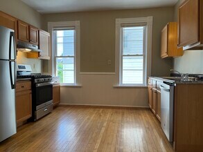 3104 S Griffin Ave, Unit LOWER in Milwaukee, WI - Foto de edificio - Building Photo