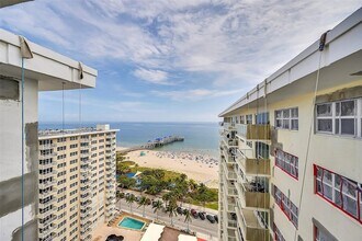 111 N Pompano Beach Blvd, Unit PH3 in Pompano Beach, FL - Building Photo - Building Photo