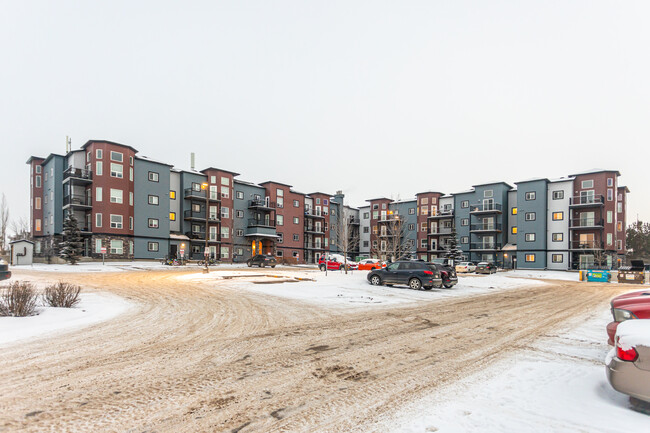 392-400 Silver Berry Rd NW in Edmonton, AB - Building Photo - Building Photo