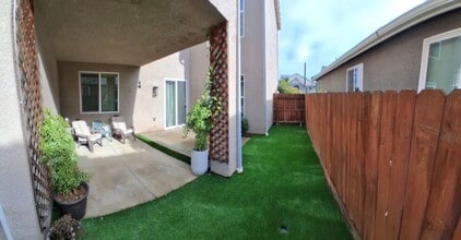 11333 North Garden Sage Avenue in Fresno, CA - Building Photo - Building Photo