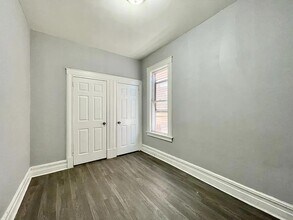 236 Danforth Ave, Unit 1 in Jersey City, NJ - Building Photo - Building Photo