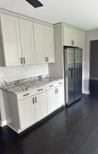 205 Grovenor Dr in Schaumburg, IL - Building Photo - Building Photo