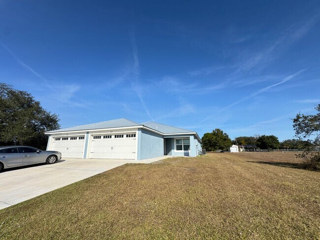 8145 Cozumel Ln in Sebring, FL - Building Photo - Building Photo