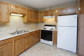 Cottages of Stewartville in Stewartville, MN - Building Photo - Building Photo