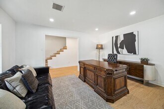 12727 Kingsride Ln in Houston, TX - Building Photo - Building Photo