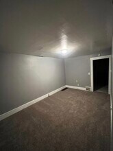 1104 Marne Rd in Erie, PA - Building Photo - Building Photo