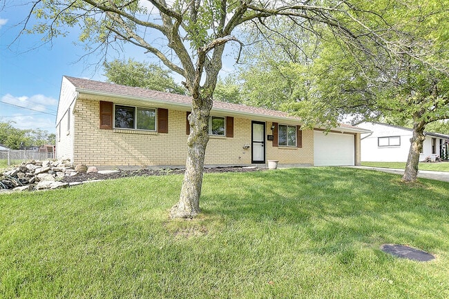 7371 Cedar Knolls Dr in Dayton, OH - Building Photo - Building Photo