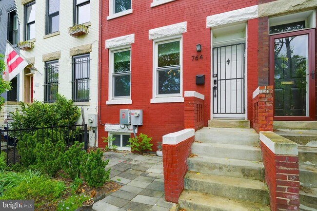 764 13th St SE in Washington, DC - Building Photo - Building Photo