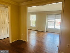 8008 Broken Reed Ct in Frederick, MD - Building Photo - Building Photo