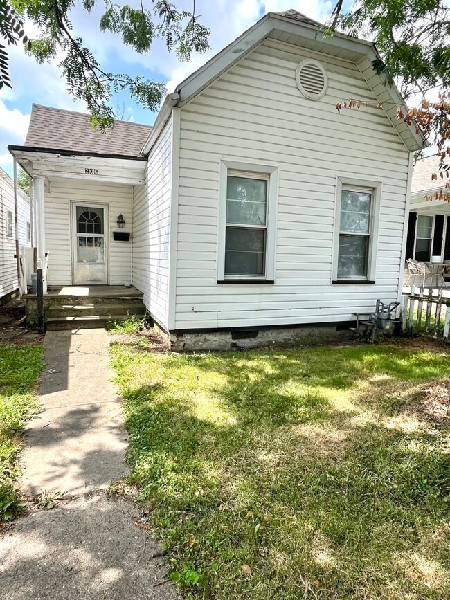 property at 206 W Louisiana St