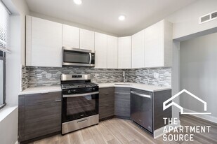 6148 N Francisco Ave, Unit 3A in Chicago, IL - Building Photo