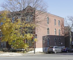 2000 Sherbrooke Rue E in Montréal, QC - Building Photo