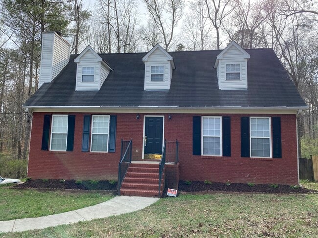 property at 40 Papa Ln
