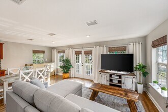 2633 Bay Grove Rd in Freeport, FL - Building Photo - Building Photo