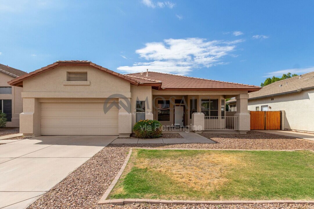 1112 N Wade Dr in Gilbert, AZ - Building Photo