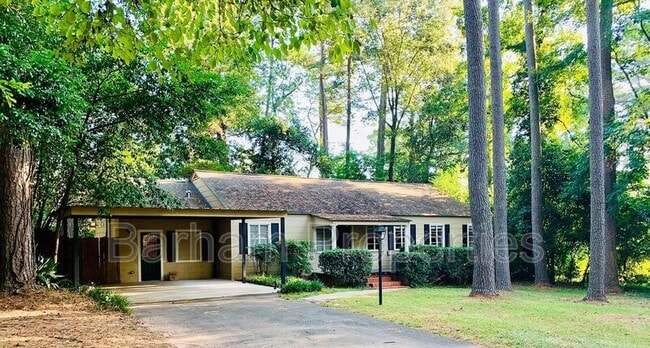 property at 415 Zeno St