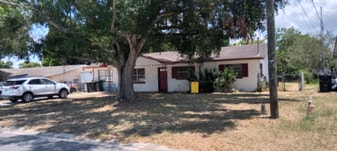 1108 Carefree Cove Dr in Winter Haven, FL - Building Photo