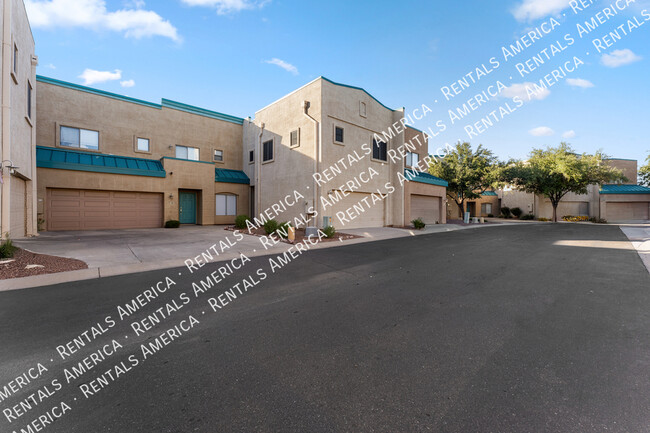 1015 S Val Vista Dr in Mesa, AZ - Building Photo - Building Photo