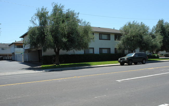 3295 Brookdale Dr in Santa Clara, CA - Building Photo - Building Photo