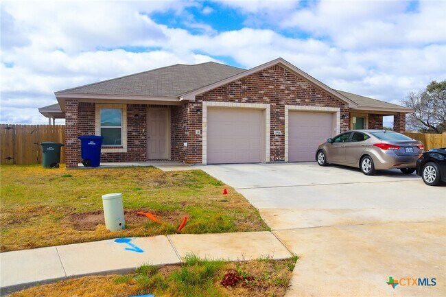 1914 Castroville Trl in Copperas Cove, TX - Building Photo - Building Photo