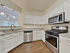 3917 Abernathy Farm Way in Acworth, GA - Building Photo - Building Photo