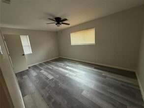 1301 Sam Houston Dr in Garland, TX - Building Photo - Building Photo
