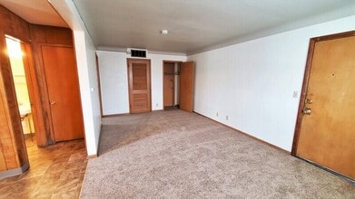 138 33rd St Dr SE in Cedar Rapids, IA - Building Photo - Building Photo