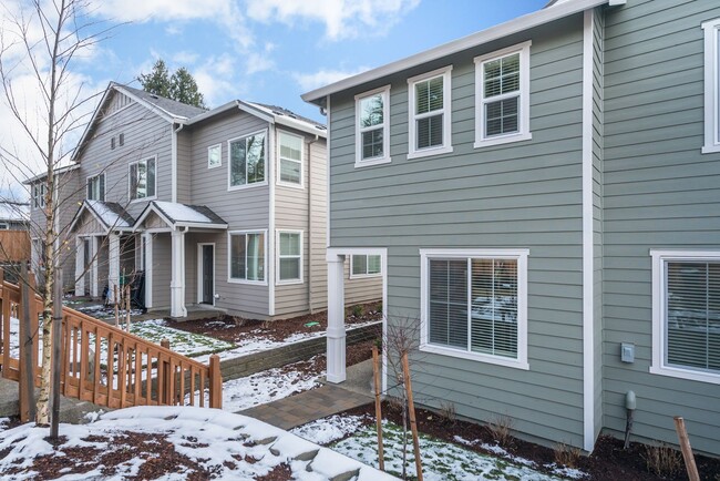 68 NE 134th Pl in Portland, OR - Building Photo - Building Photo