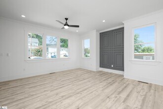 305 Valley St in Greenville, SC - Building Photo - Building Photo