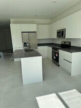 18948 SW 344th Ter in Florida City, FL - Building Photo - Building Photo