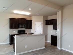 7601 Park Meadow Dr in Temple, TX - Building Photo - Building Photo
