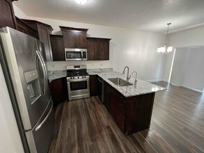 855 Gleneagle Ct in Tooele, UT - Building Photo - Building Photo