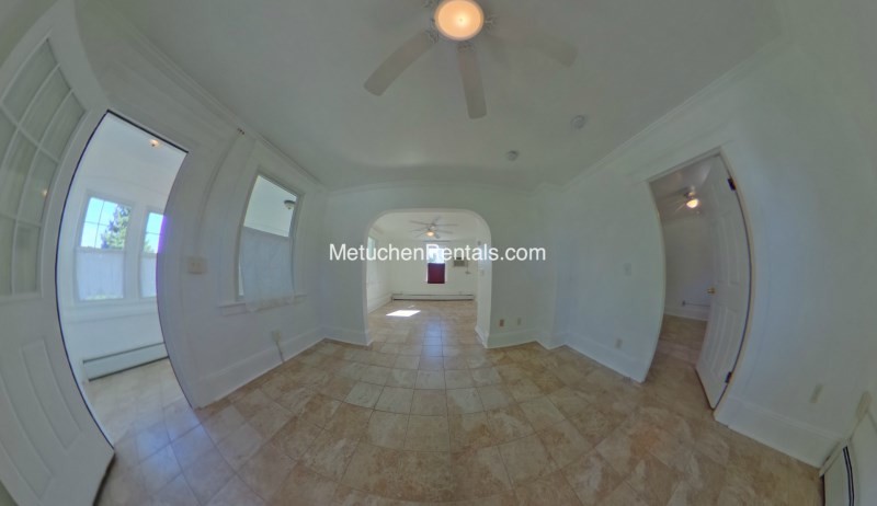 39 John St, Unit 1A in Metuchen, NJ - Building Photo