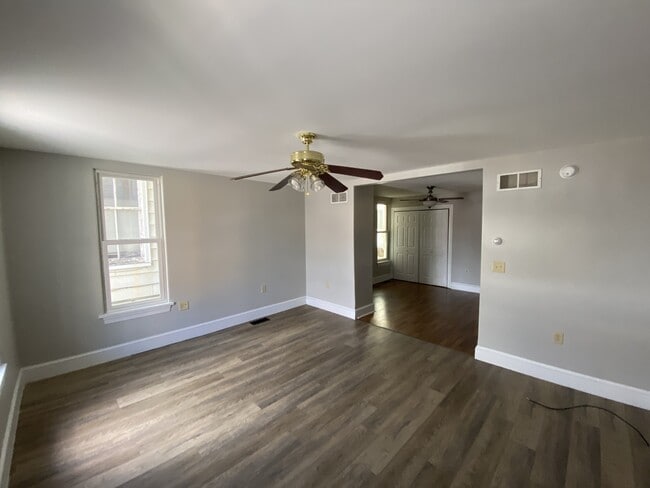 22 E Orange St in Shippensburg, PA - Building Photo - Building Photo