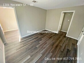 1304 Hackney St-Unit -B in Houston, TX - Building Photo - Building Photo
