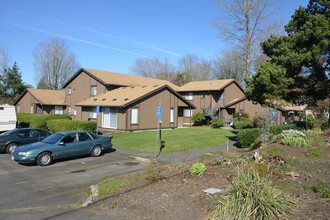 Northridge Apartments in Stayton, OR - Building Photo - Building Photo