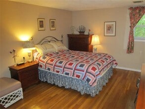 129 Gould St, Unit 1 in Needham, MA - Building Photo - Building Photo