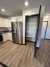 9562 W Dolores Dr in Sioux Falls, SD - Building Photo - Building Photo