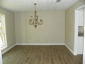 18027 Bambriar Dr in Houston, TX - Building Photo - Building Photo