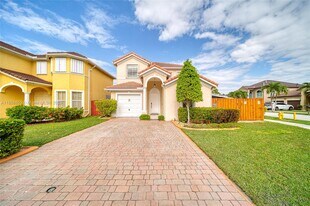 16403 SW 79th Ln in Miami, FL - Building Photo
