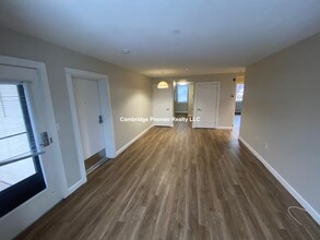 88 Auburn Park, Unit 3 in Cambridge, MA - Building Photo - Building Photo