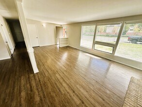 5061 S Clarkson St in Englewood, CO - Building Photo - Building Photo