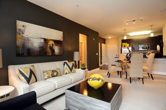 Hidden Creek in Gaithersburg, MD - Building Photo - Building Photo