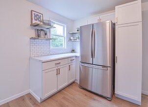 337 Central Ave N in Crookston, MN - Foto de edificio - Building Photo