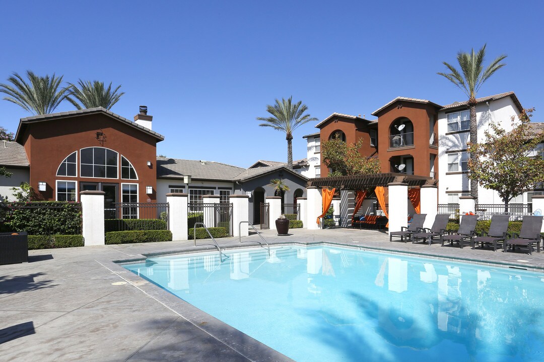 Vista Imperio Apartments in Riverside, CA - Building Photo