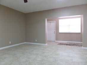 8618 Crater Terrace in West Palm Beach, FL - Building Photo - Building Photo