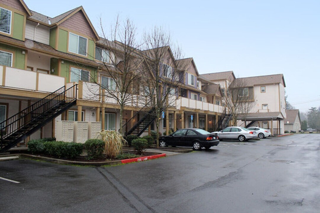 123 NE 172nd Ave in Portland, OR - Building Photo