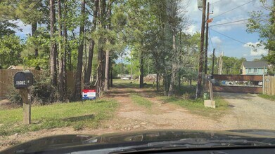 18397 Deer Glen W Dr in Conroe, TX - Building Photo - Building Photo