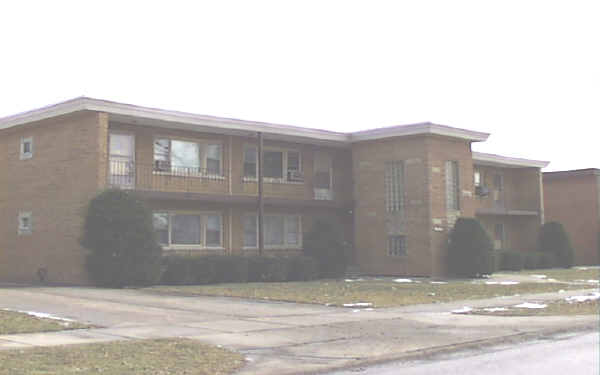 1235 Homestead Rd in La Grange Park, IL - Building Photo