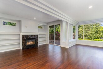 5443 45th Ave W in Seattle, WA - Building Photo - Building Photo